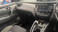 Nissan Qashqai 1.3 DiG-T N-Connecta 5dr Petrol Hatchback